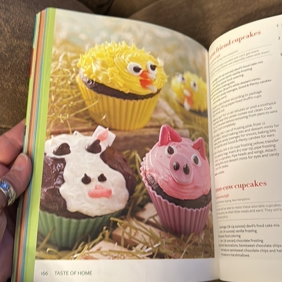 TASTE of Home kid approved Cookbook with 328 recipes - Picture 8 of 8